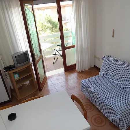 Condominio Bruna アパート *